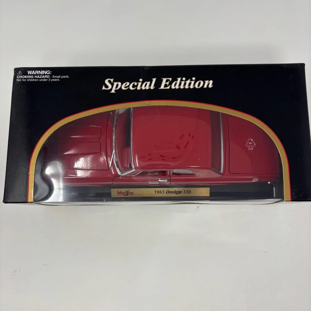 1963 Dodge 330 1:18 Maisto Special Edition Diecast Open Box